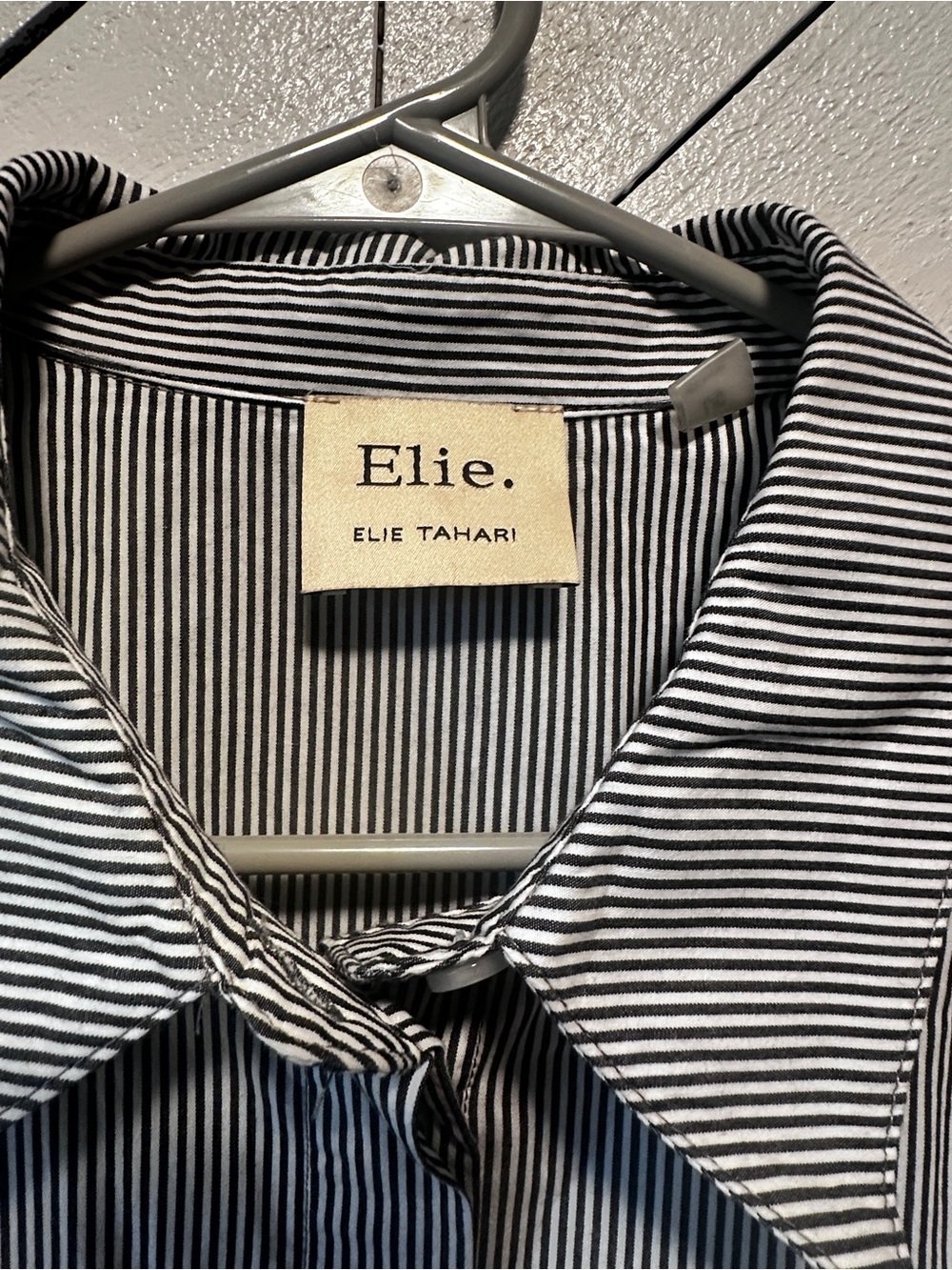 Elie Tahari Black & White Pinstripe Longline Button-Down Shirt - Picture 4 of 5